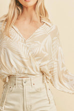 Load image into Gallery viewer, Sand Dollar - Long Sleeve Tan