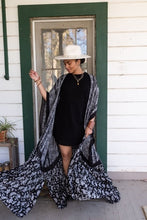 Load image into Gallery viewer, Fern - Free Flow Duster - Black