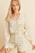 Load image into Gallery viewer, Sand Dollar - Long Sleeve Tan
