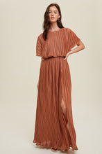 Load image into Gallery viewer, Farrah - Maxi Dress
