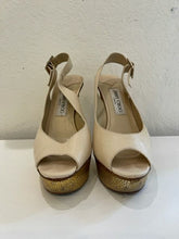 Load image into Gallery viewer, Jimmy Choo Size 8 Heels
