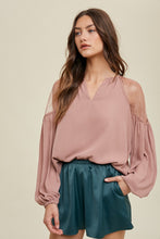 Load image into Gallery viewer, Amber - Lace Detail Top - Mauve
