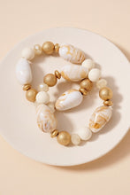Load image into Gallery viewer, Bracelet Set With Stones - White
